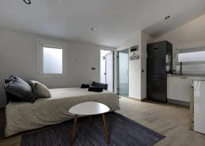 Super Atico Auditorio Centro * لا أوروتافا